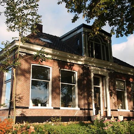 Onder De Boom Bed and Breakfast Gerkesklooster Exteriör bild