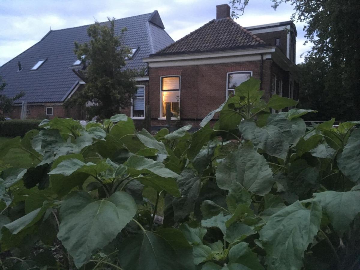 Onder De Boom Bed and Breakfast Gerkesklooster Exteriör bild